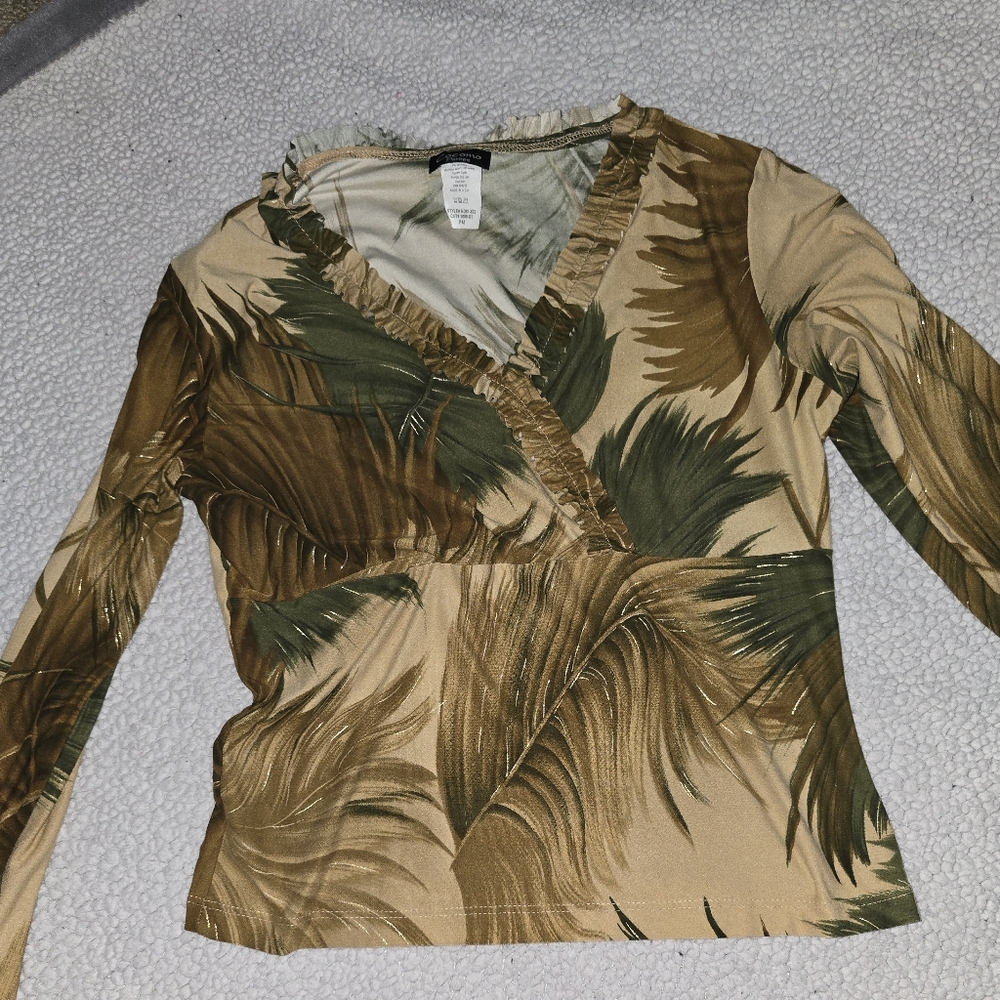 Long-Sleeve Palm Print Wrap Top - Olive/Tan